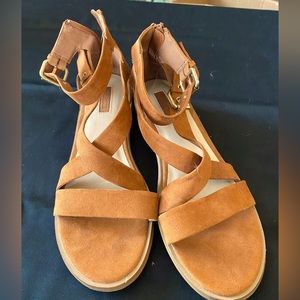 Forever 21 Cognac Ankle Strap Zip Back Sandal Size 9